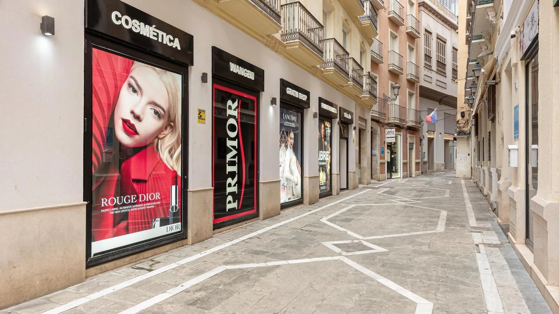 Estudio Larios 9B Málaga 0*,  Spanien